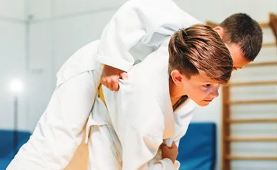 Youth Taekwondo (Ages 6–10)